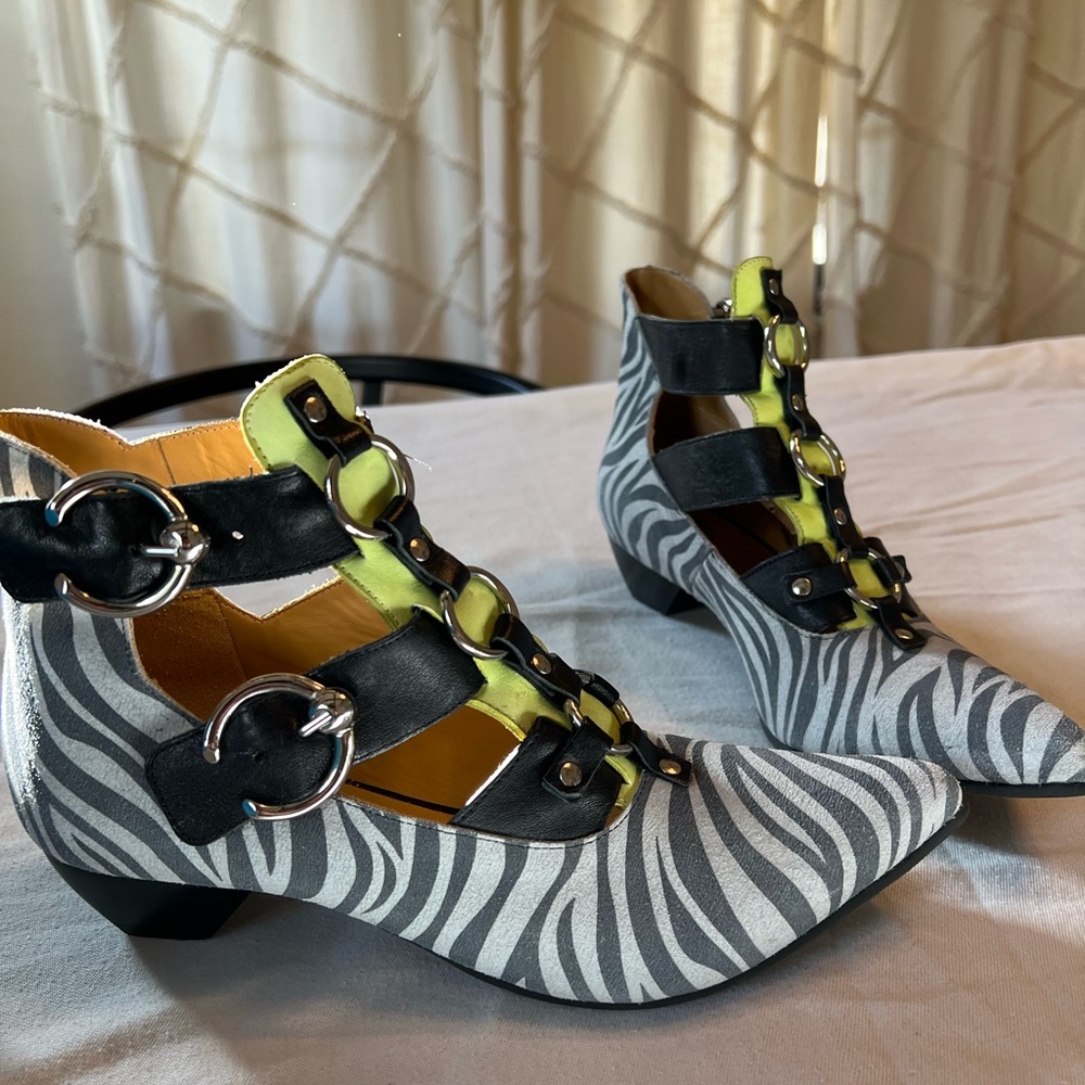 John Fleuvog Tammi Rose Shoes in Size 9.5